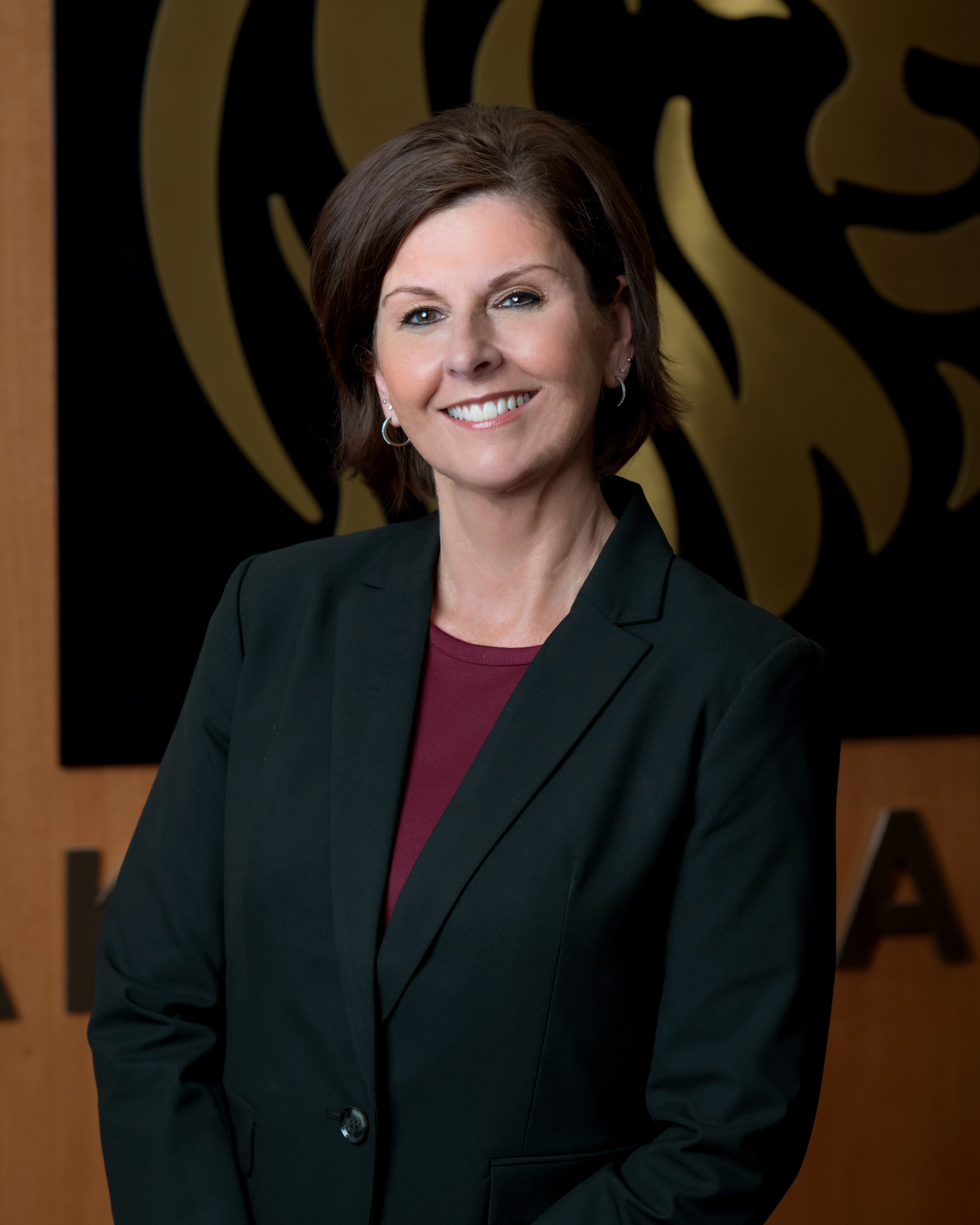Portrait of Tara Schweitzer
